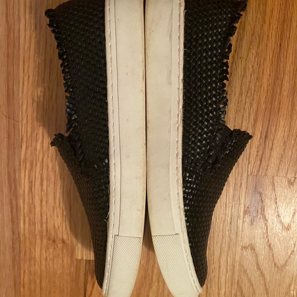 Indigo Rd. Leather Slip on sneaker. 7 - Picture 5 of 5